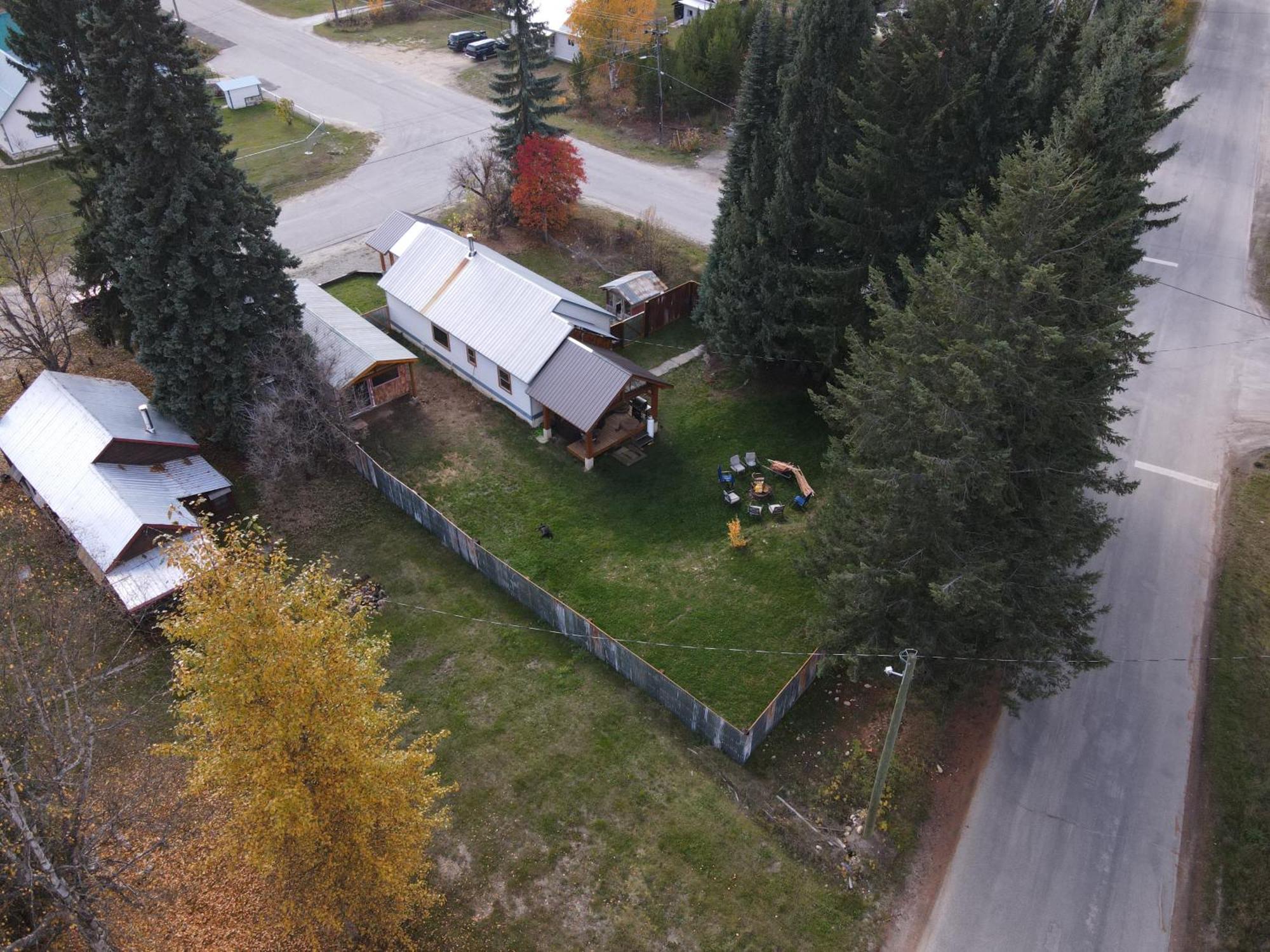 Eleanor Lodge - Entire House In Blue River Exterior photo